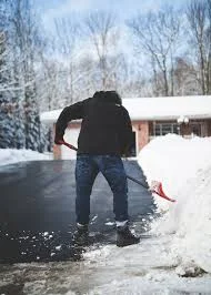 Iodized salt for de-icing the road and side walks