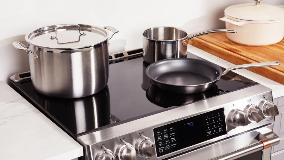 Stainless steel induction cookware on electric cooktop