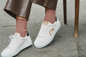 White sneakers with pink socks