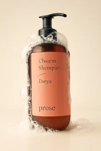 Custom shampoo bottle with foam details. 